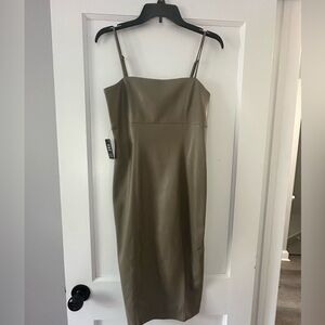 EXPRESS BODYCON, NEVER WORN